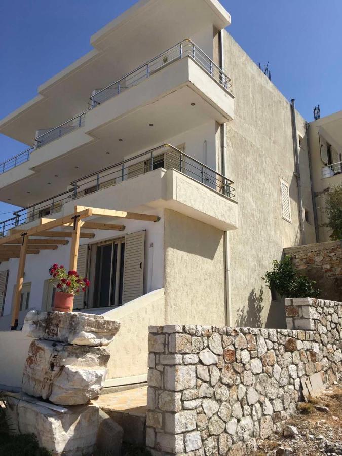 Bluemoon Suites Sarande Exterior photo