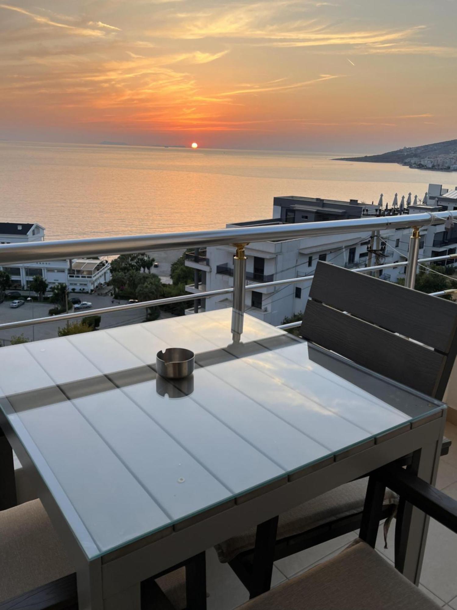 Bluemoon Suites Sarande Exterior photo