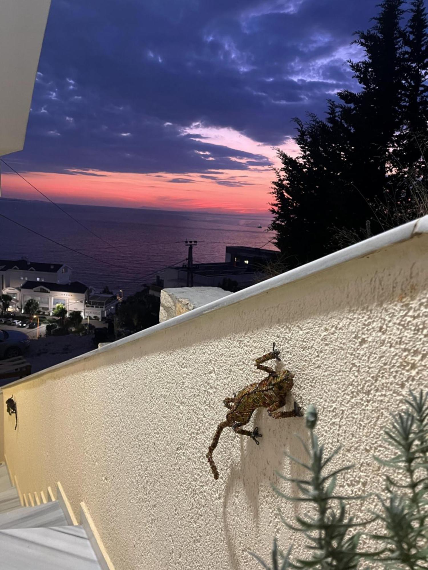 Bluemoon Suites Sarande Exterior photo