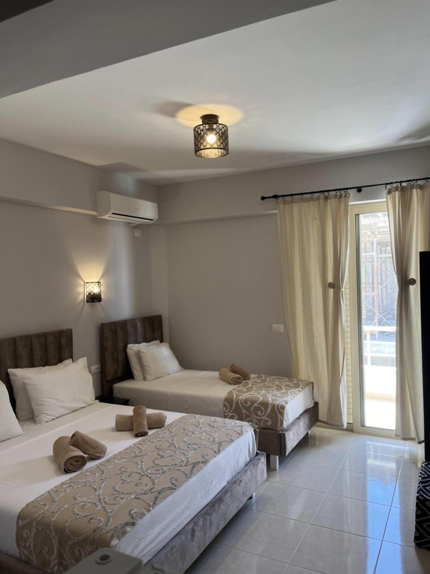Bluemoon Suites Sarande Exterior photo