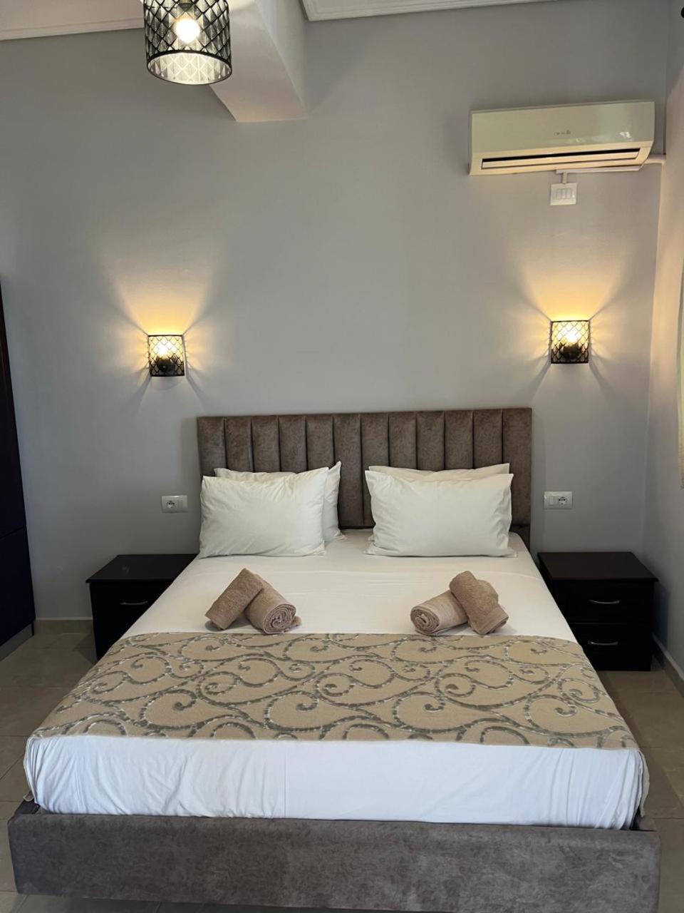 Bluemoon Suites Sarande Exterior photo