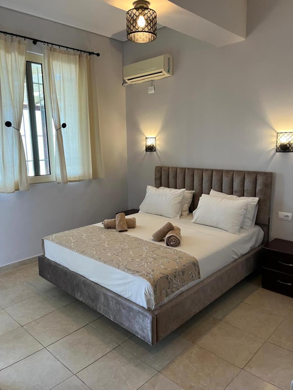 Bluemoon Suites Sarande Exterior photo